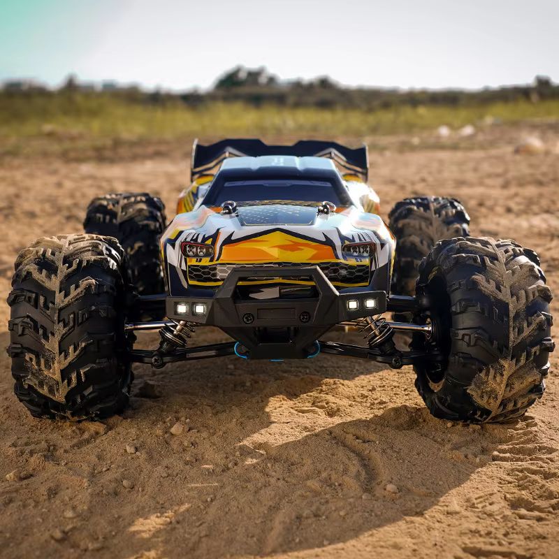 Scy 16102 Pro 1:16 70km/h 4WD  - Rc Hobby Light のレビューと価格